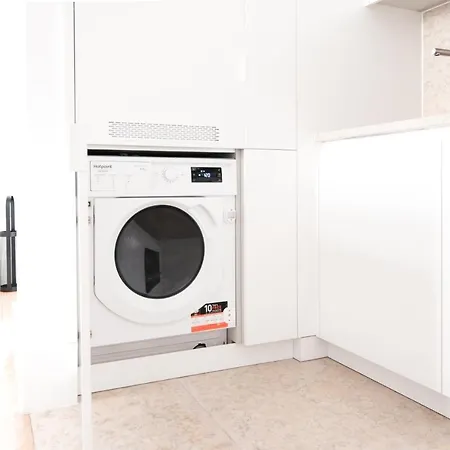 The House On The Pink Street In 4*