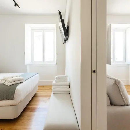 Aparthotel The House On The Pink Street In