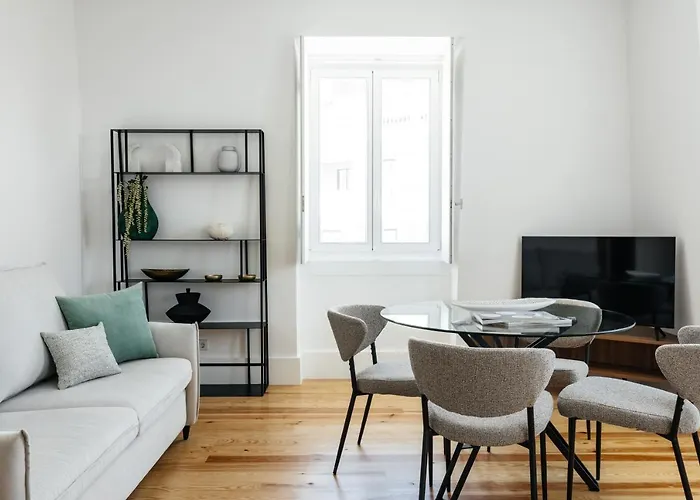 The House On The Pink Street In 4* Lissabon