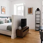 The House On The Pink Street In Апарт-готель 4*